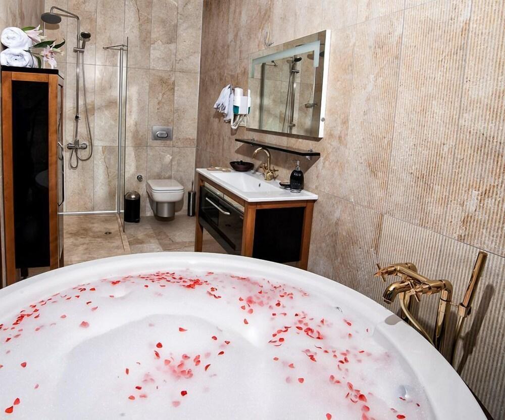 La Petra Hotel İzmir Extérieur photo